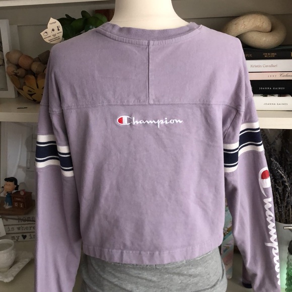 Champion Crop Sweatshirt - Picture 2 of 5